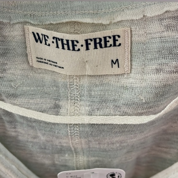 NWT We The Free Women’s Cream And Mint Striped Tee Size Medium - Picture 3 of 9